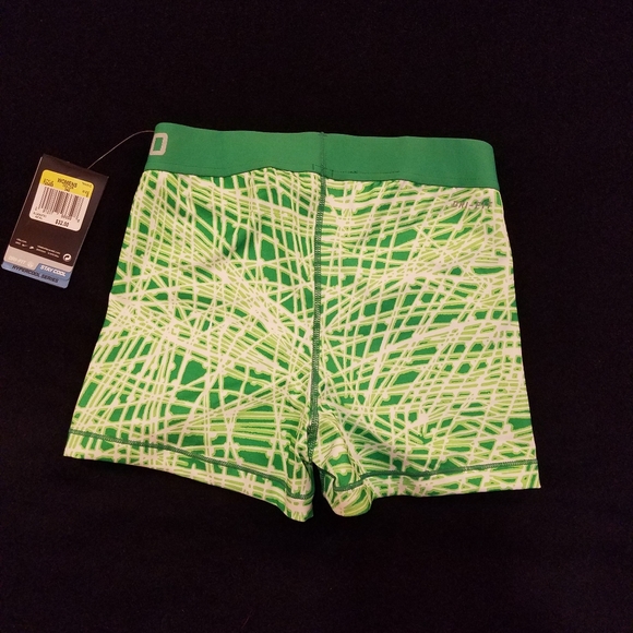 NWT Nike pro shorts - Picture 3 of 4